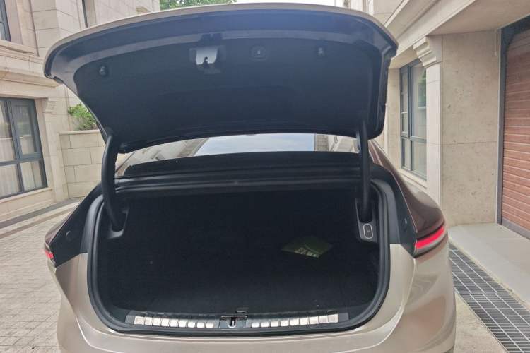 Used Nio ET9 2025 100kWh First-Edition Limited Edition Trunk