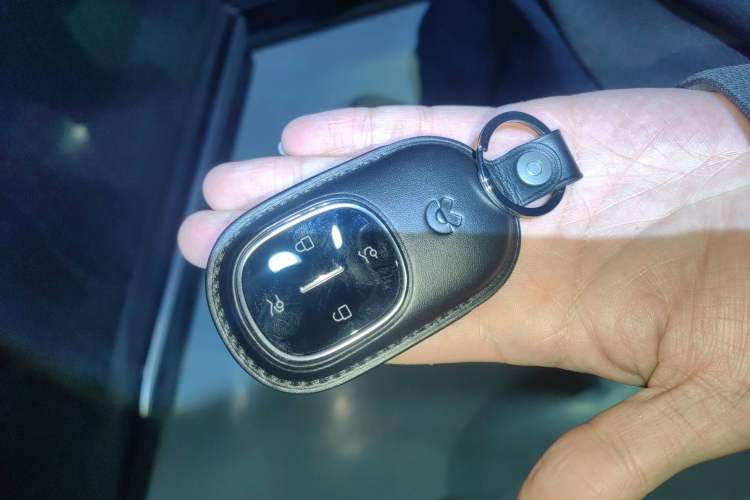 Used Nio ET9 2025 100kWh Signature Edition Vehicle Key