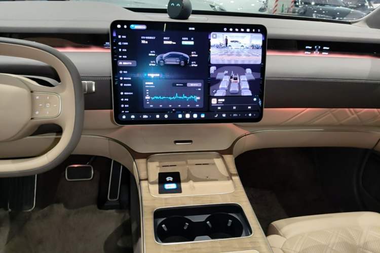 Used Nio ET9 2025 100kWh Signature Edition Audio And AC Panel