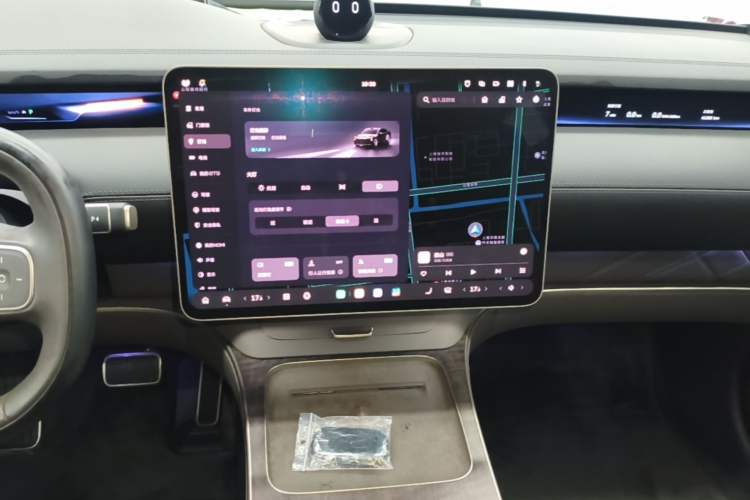 Used Nio ET9 2025 100kWh Signature Edition Audio And AC Panel