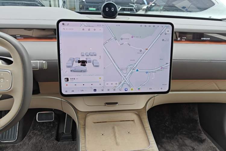 Used Nio ET9 2025 100kWh Signature Edition Audio And AC Panel