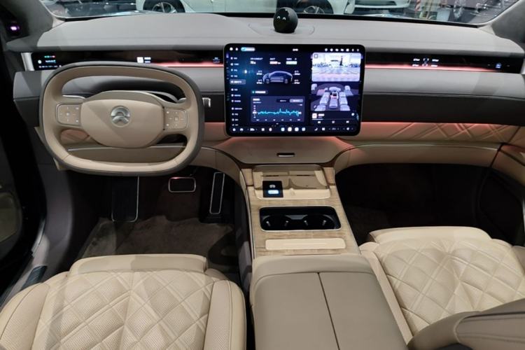 Used Nio ET9 2025 100kWh Signature Edition Center Console
