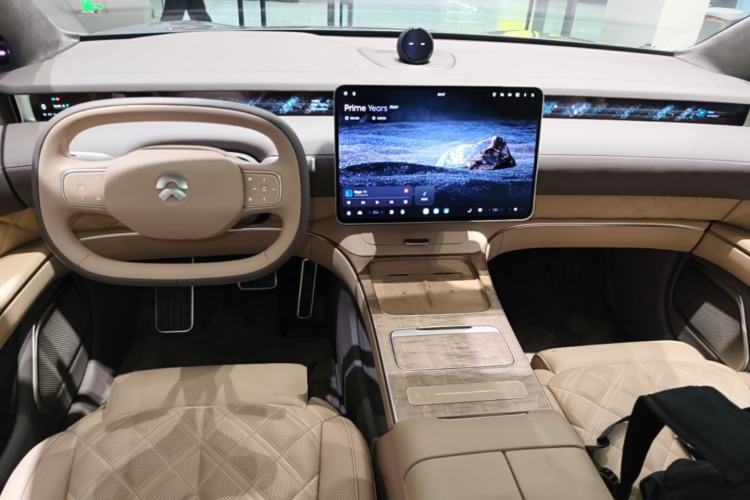 Used Nio ET9 2025 100kWh Signature Edition Center Console