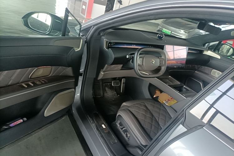 Used Nio ET9 2025 100kWh Signature Edition Driver Seat