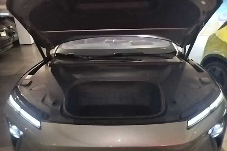 Used Nio ET9 2025 100kWh Signature Edition Engine Bay