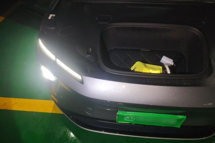 Used Nio ET9 2025 100kWh First-Edition Limited Edition Engine Bay Right