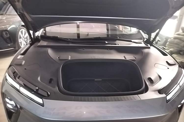Used Nio ET9 2025 100kWh Signature Edition Engine Bay