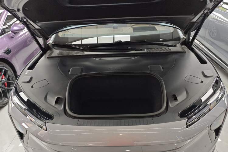 Used Nio ET9 2025 100kWh Signature Edition Engine Bay