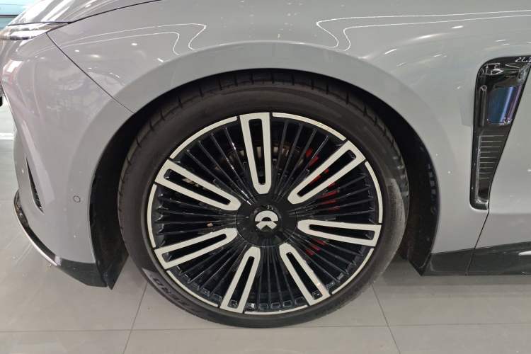 Used Nio ET9 2025 100kWh Signature Edition Exterior 4