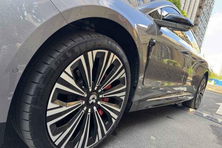 Used Nio ET9 2025 100kWh Signature Edition Exterior 5