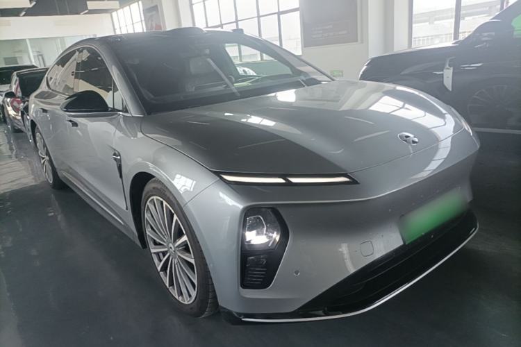 Used Nio ET9 2025 100kWh Signature Edition Front Right 45 Deg