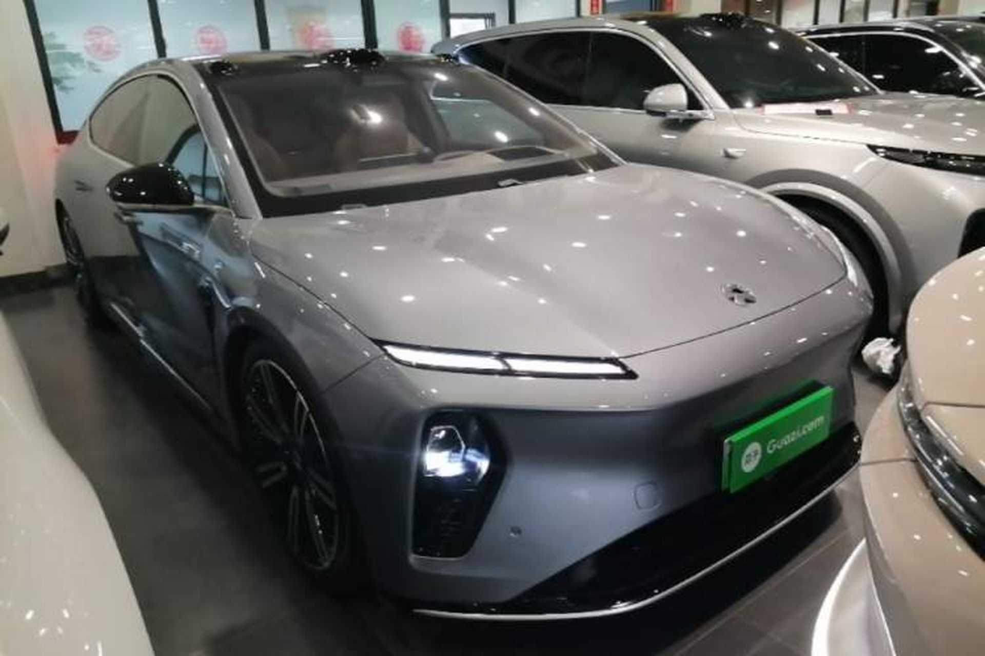 Used Nio ET9 2025 100kWh Signature Edition Front Right 45 Deg