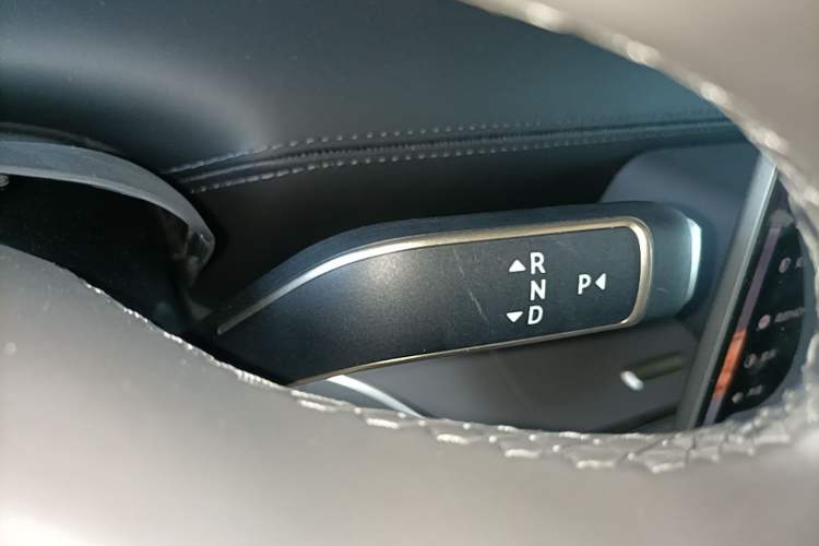 Used Nio ET9 2025 100kWh Signature Edition Gear Lever