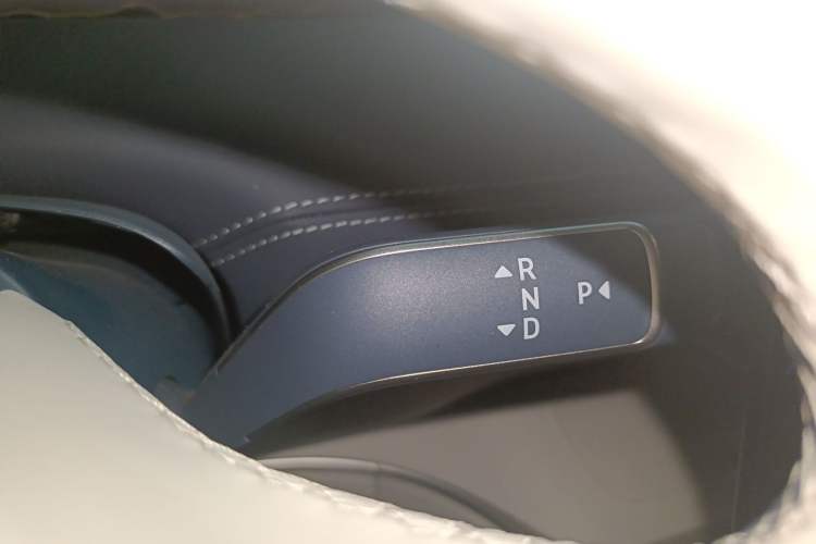 Used Nio ET9 2025 100kWh Signature Edition Gear Lever