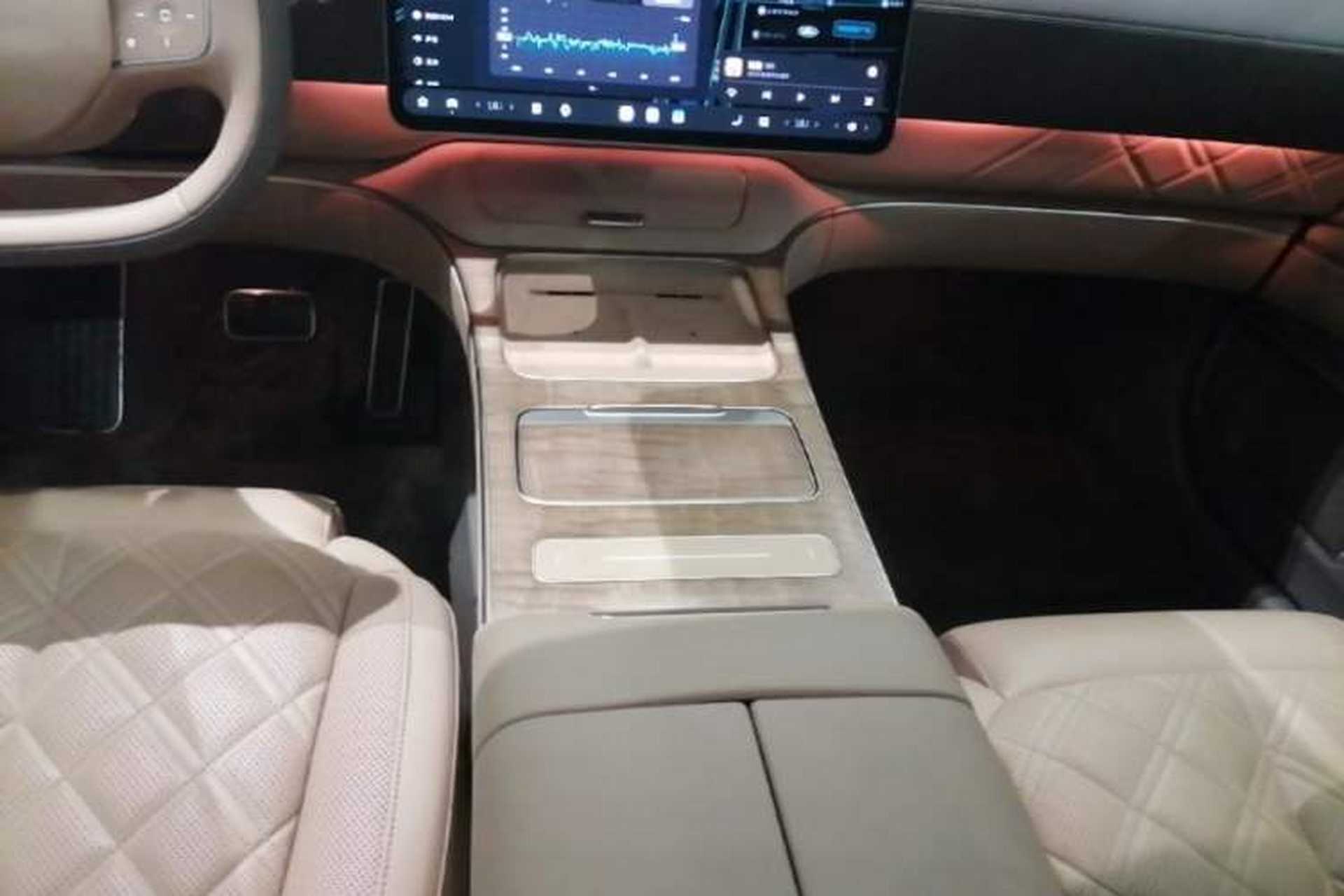 Used Nio ET9 2025 100kWh Signature Edition Gear Lever