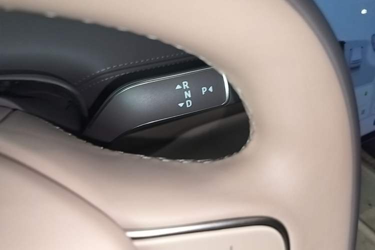 Used Nio ET9 2025 100kWh Signature Edition Gear Lever