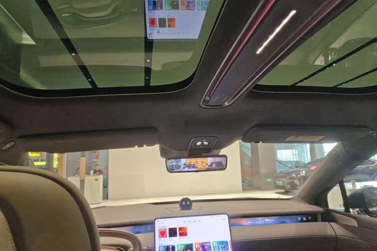 Used Nio ET9 2025 100kWh Signature Edition Headliner
