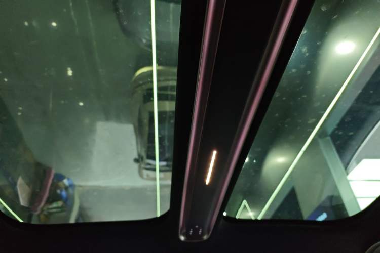 Used Nio ET9 2025 100kWh Signature Edition Headliner