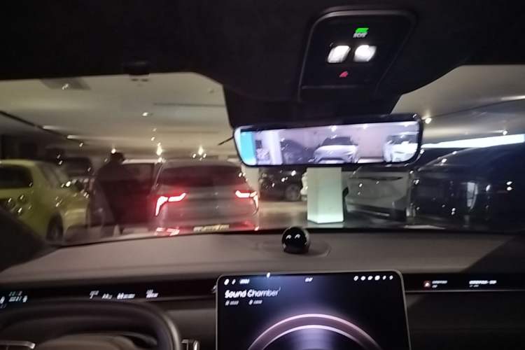Used Nio ET9 2025 100kWh Signature Edition Headliner