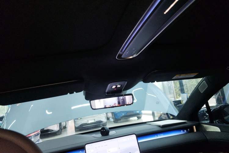 Used Nio ET9 2025 100kWh Signature Edition Headliner