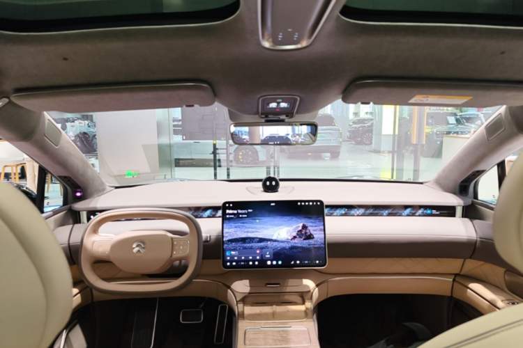 Used Nio ET9 2025 100kWh Signature Edition Headliner