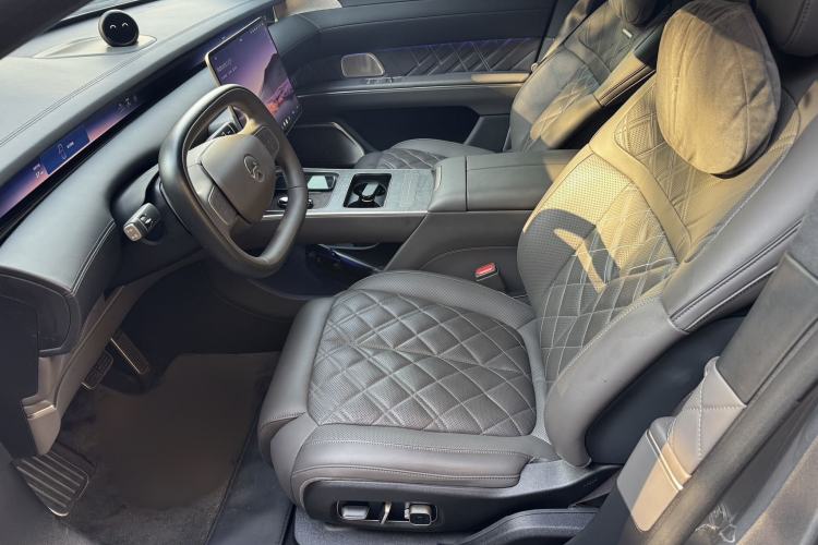 Used Nio ET9 2025 100kWh Signature Edition Interior 1