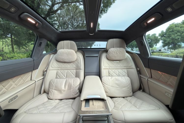 Used Nio ET9 2025 100kWh Signature Edition Interior 10