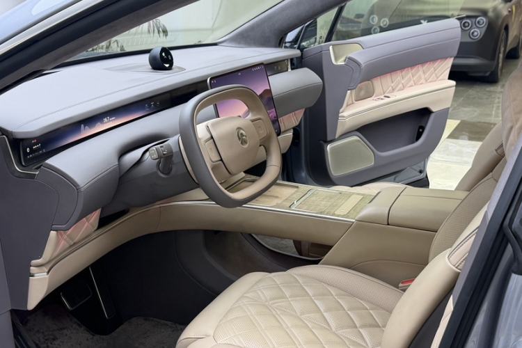 Used Nio ET9 2025 100kWh Signature Edition Interior 2