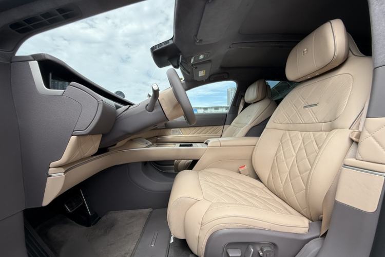 Used Nio ET9 2025 100kWh Signature Edition Interior 2