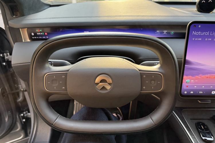 Used Nio ET9 2025 100kWh Signature Edition Interior 4
