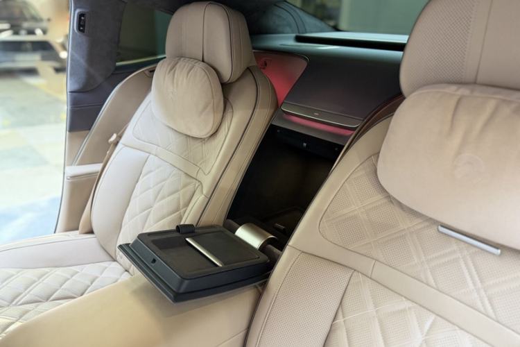 Used Nio ET9 2025 100kWh Signature Edition Interior 9