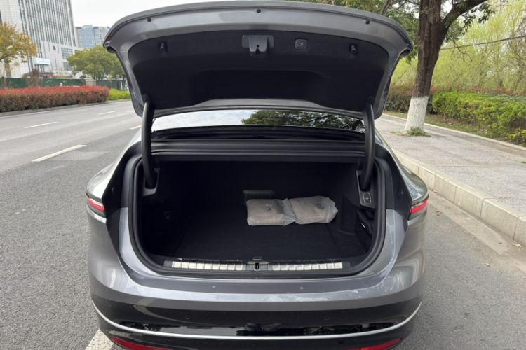 Used Nio ET9 2025 100kWh Signature Edition Interior 9