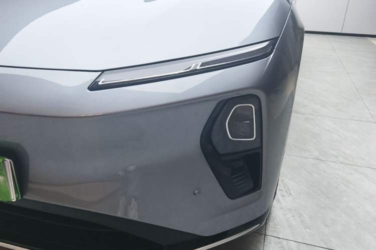 Used Nio ET9 2025 100kWh Signature Edition Left Front Headlight