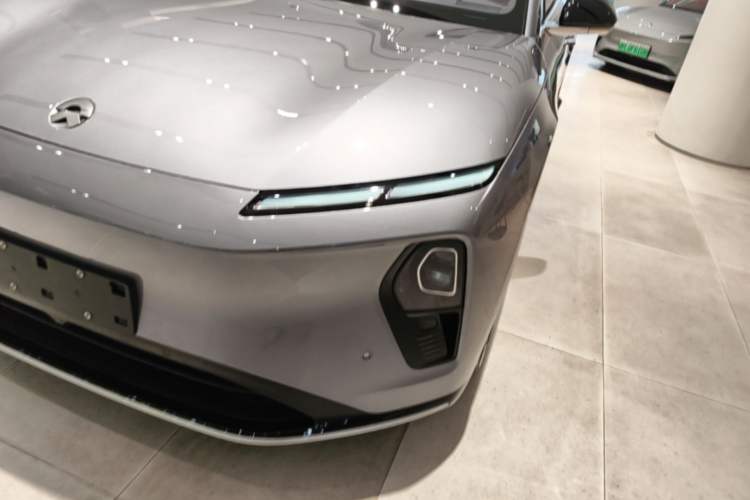 Used Nio ET9 2025 100kWh Signature Edition Left Front Headlight