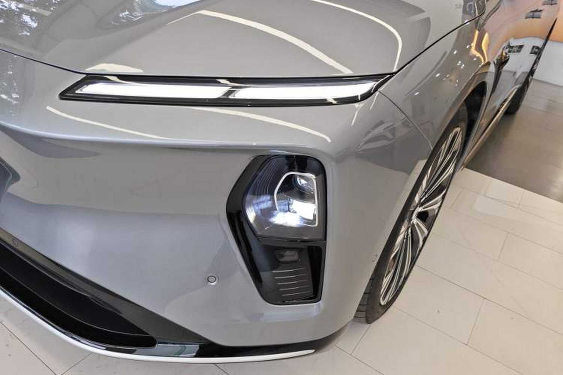 Used Nio ET9 2025 100kWh Signature Edition Left Front Headlight