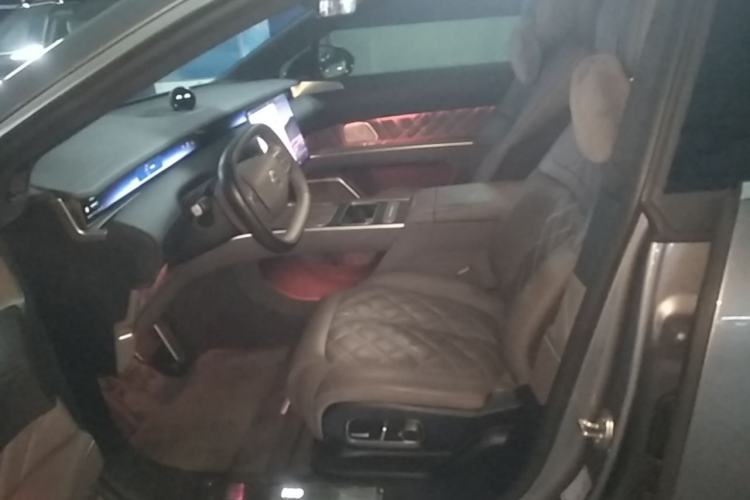 Used Nio ET9 2025 100kWh Signature Edition Left Front Seat