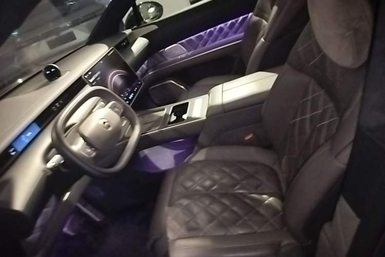 Used Nio ET9 2025 100kWh Signature Edition Left Front Seat