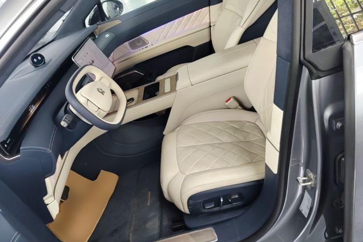 Used Nio ET9 2025 100 kWh Left Front Seat