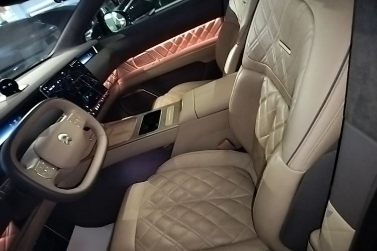 Used Nio ET9 2025 100kWh Signature Edition Left Front Seat