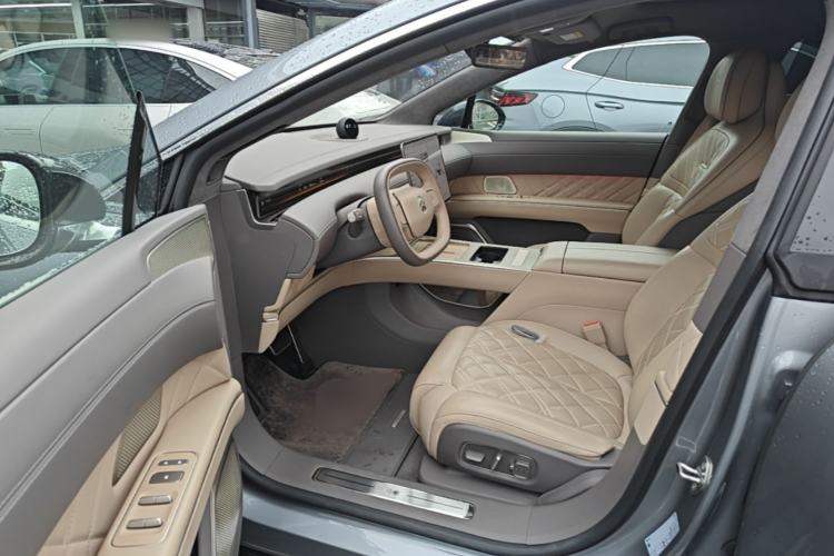 Used Nio ET9 2025 100kWh Signature Edition Left Front Seat