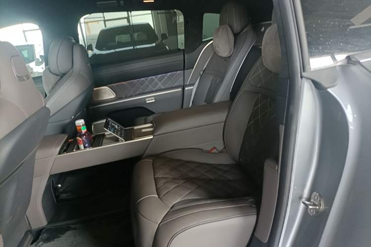 Used Nio ET9 2025 100kWh Signature Edition Left Rear Seat