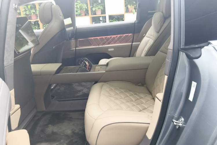 Used Nio ET9 2025 100kWh Signature Edition Left Rear Seat