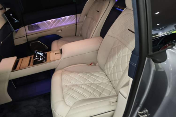 Used Nio ET9 2025 100kWh Signature Edition Left Rear Seat