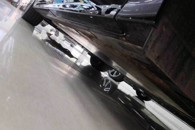 Used Nio ET9 2025 100kWh Signature Edition Left Side Sill