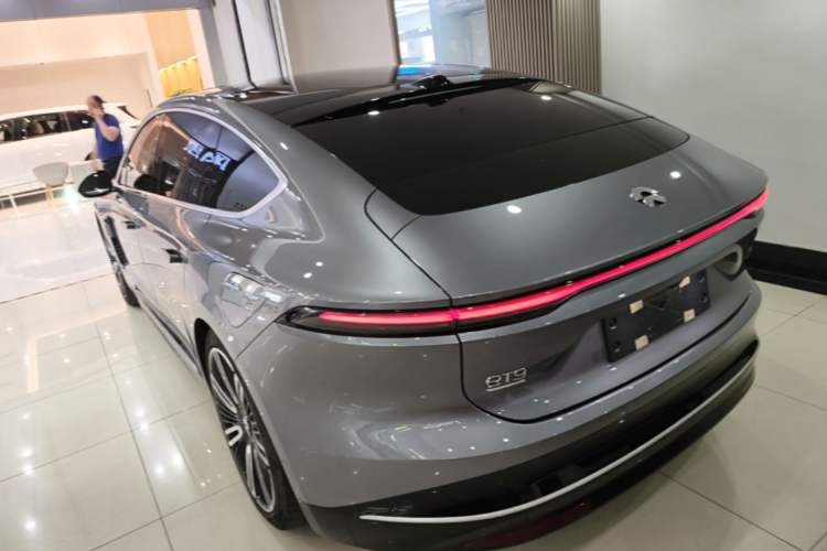 Used Nio ET9 2025 100kWh Signature Edition Rear Left 45 Deg