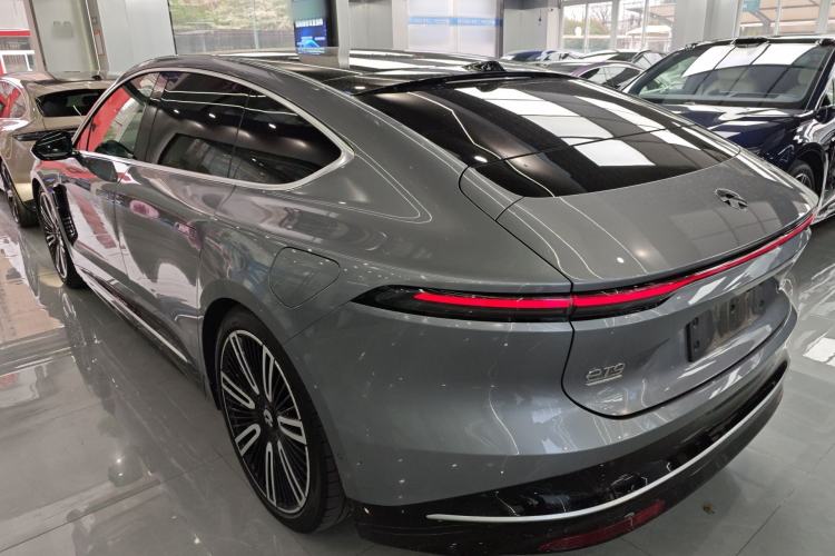 Used Nio ET9 2025 100kWh Signature Edition Rear Left 45 Deg