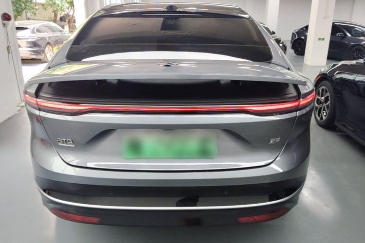 Used Nio ET9 2025 100 kWh Rear