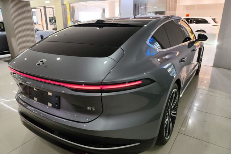 Used Nio ET9 2025 100kWh Signature Edition Rear Right 45 Deg