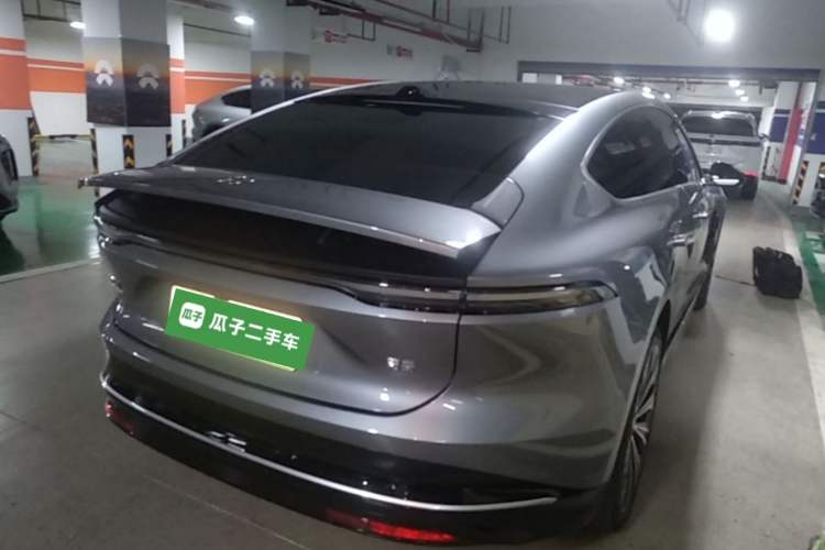 Used Nio ET9 2025 100kWh Signature Edition Rear Right 45 Deg