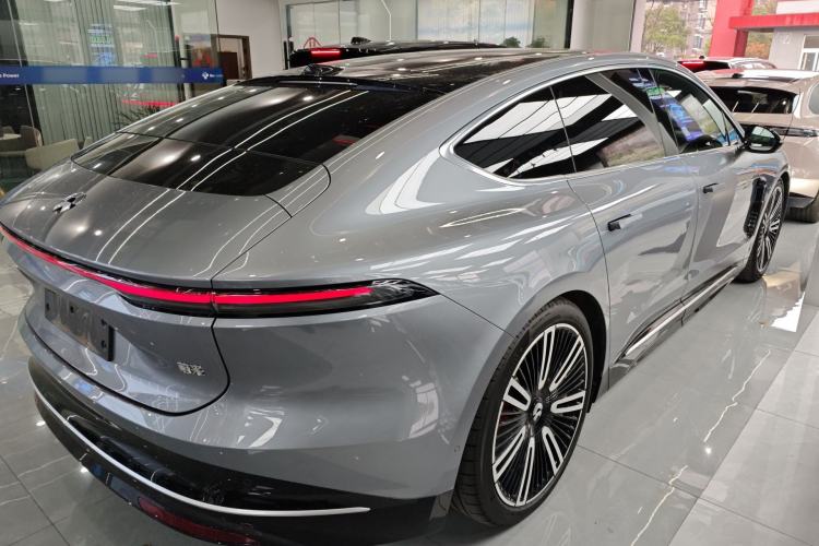Used Nio ET9 2025 100kWh Signature Edition Rear Right 45 Deg